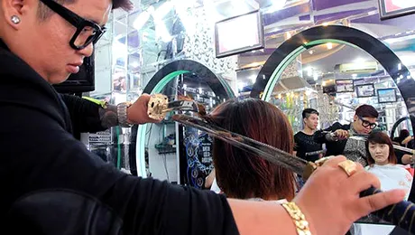 Cum te tunzi cu Katana (Wakizashi – sabia japoneză) – VIDEO