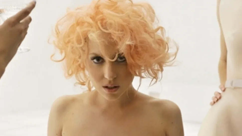 Ce inseamna de fapt videoclipul lui Lady Gaga - Bad Romance!