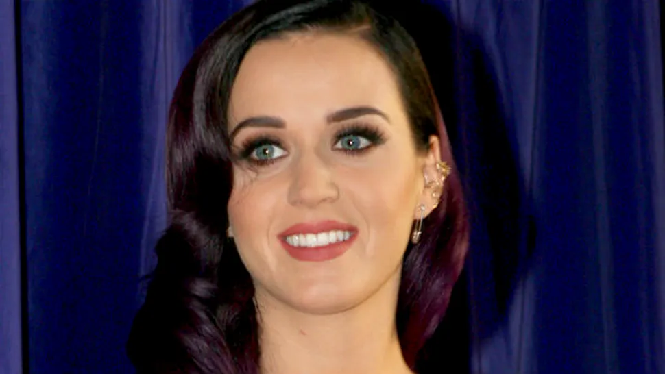 Katy Perry sponsorizează trupa TLC! Află ce sumă a donat artista