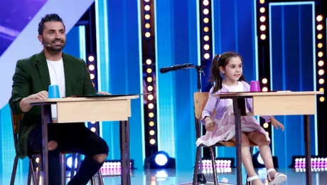 Maria, fiica lui Pepe, în vizită la tati la serviciu, în platoul “Next Star”