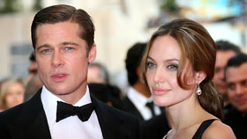 Cuplul Pitt-Jolie a mai scapat de un paparazzo