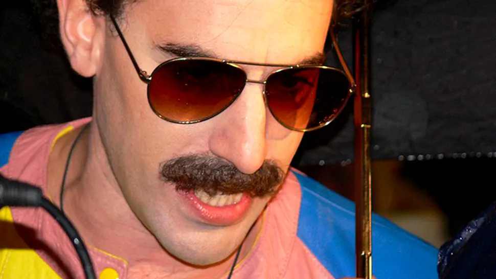 Borat, in rolul lui Freddie Mercury