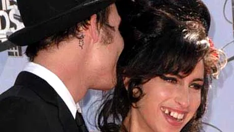 Amy Winehouse din nou in bratele lui Blake Fielder!