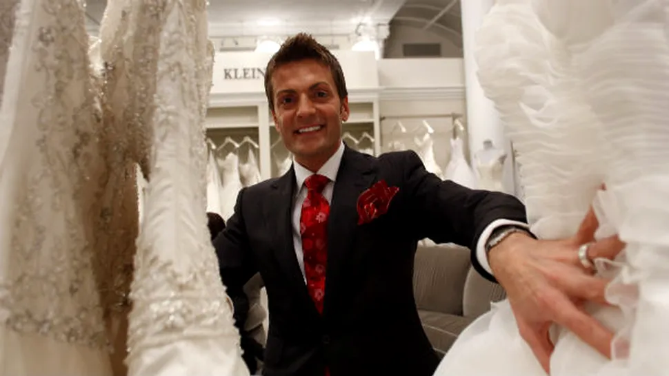 Randy Fenoli: “Rochia este rama care pune în valoare frumuseţea femeii”