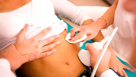 Chiuretaj pentru o femeie care nu era gravidă! Medicul a confundat pacienta