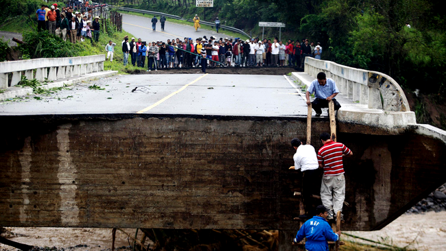 Pod rupt de viitura in Guatemala