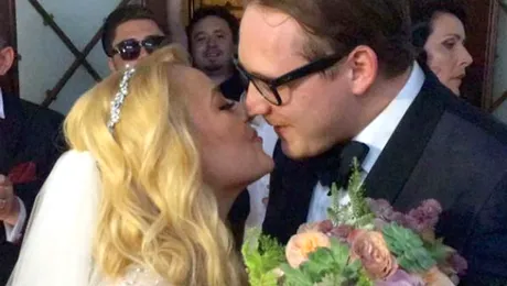 What’s Up s-a căsătorit! Imagini de la nunta de poveste de la Palatul Ştirbey