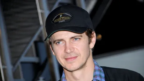 Hayden Christensen își reia rolul Anakin Skywalker într-o nouă serie „Star Wars”