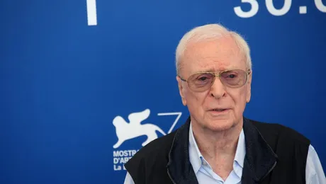 Michael Caine a primit Globul de Cristal pentru întreaga activitate, la Festivalului Internaţional de Film de la Karlovy Vary