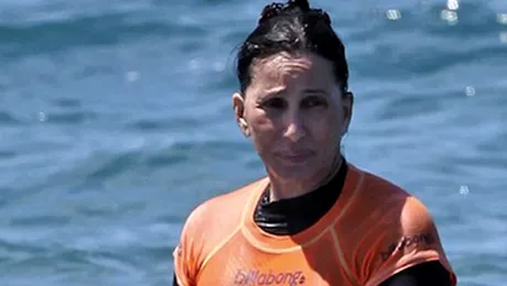 Cher la 64 de ani, asa cum nu ati mai vazut-o!