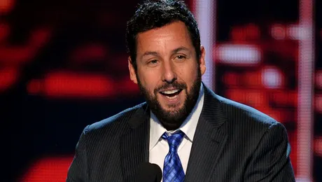 Adam Sandler, lider în topul vedetelor plătite exagerat la Hollywood