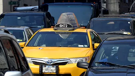 Pentru o călătorie cu taxiul, un bărbat a plătit 4.000 de euro