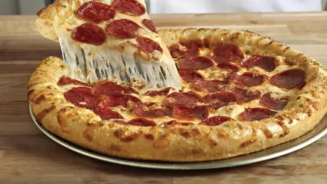 Jobul ideal: 31.000 de dolari pe ora, sa lucrezi intr-o pizzerie