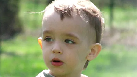 Ai grija cui lasi copilul cand pleci la munca in strainatate!