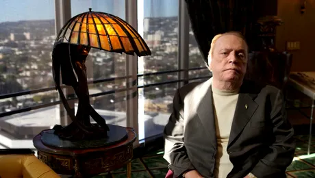 Larry Flynt, fondatorul revistei Hustler și militant pentru dreptul la libertatea de exprimare, a murit