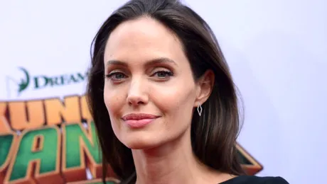Angelina Jolie, apariţie alarmantă pe covorul roşu! Cum arată acum