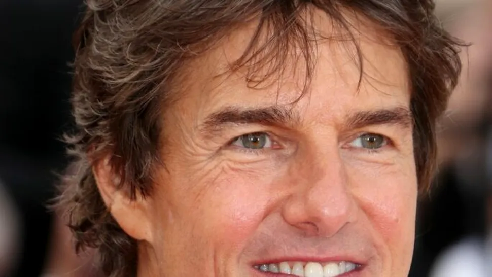 Festivalul de la Cannes: Tom Cruise, primit cu ovații, acrobații aeriene și un Palme d'Or onorific