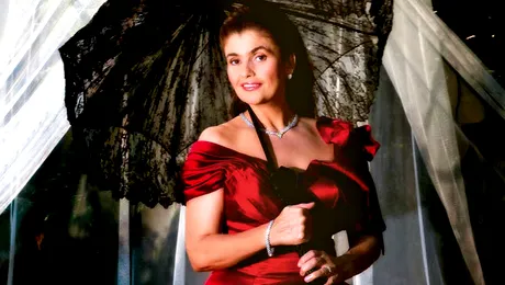 Felicia Filip – The Show Must Go On