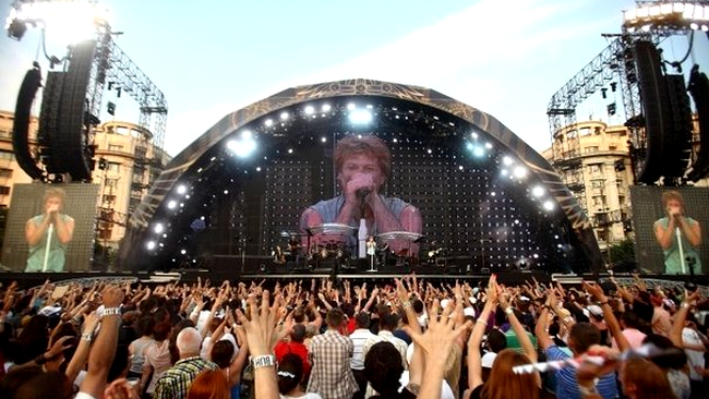 Fani in delir, la concertul Bon Jovi de la Bucuresti