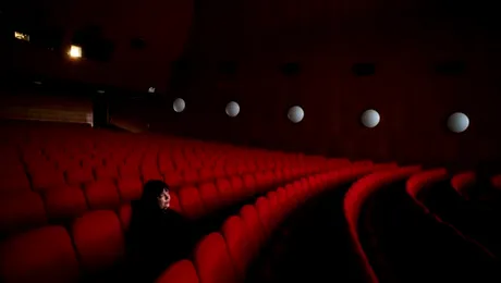 Festivalurile de film de la Berlin și Sundance nu își modifică deocamdată planurile pe fondul temerilor privind Omicron