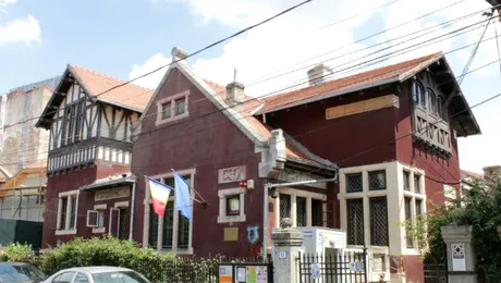 Casa Storck, locuinţa plină de nuduri încântătoare. Proprietarii foloseau ca modele ţigănci tinere. ”Sunt nişte poveşti interesante despre aceste fete”