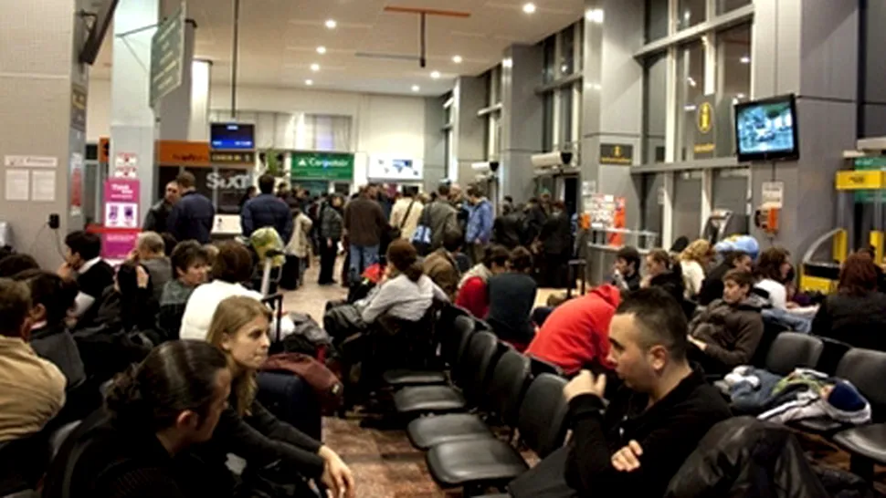 Aeroporturile din Timisoara si Arad vor fi redeschise astazi, la ora 9.00