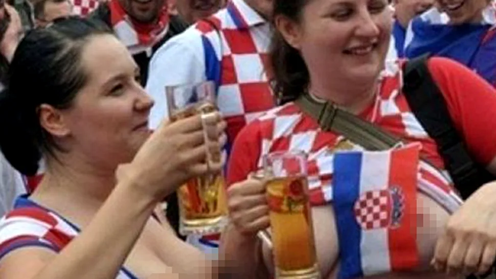 EURO 2012: Și-a arătat sânii de bucurie și acum riscă sancțiuni (Poze +18)
