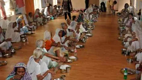 Vrindavan, locul unde văduvele din India merg să moară (Video)