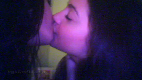 Vanessa Hudgens, in ipostaze indecente! (poze)