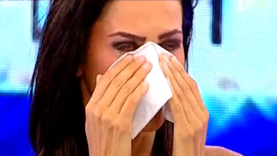 Oana Zăvoranu, în lacrimi: 