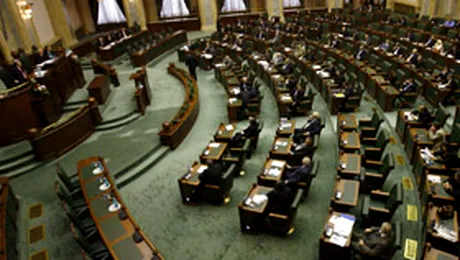 Numirea lui Ungureanu la SIE va fi discutata miercuri