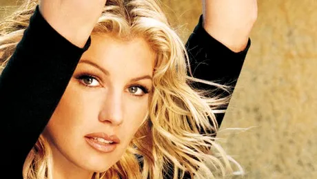 23 de personalități despre care nu știai că au fost adoptate!