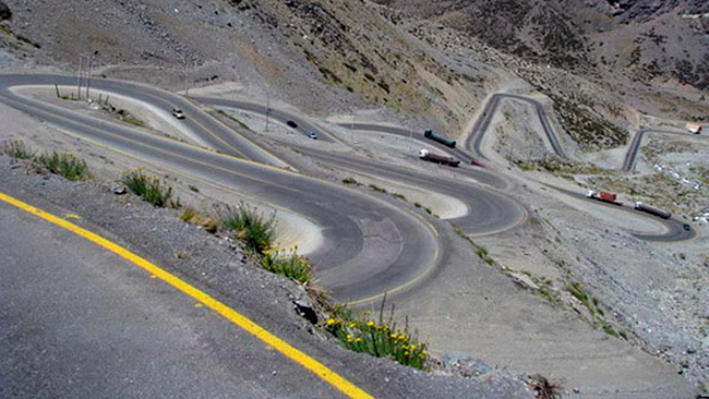 Los Caracoles Pass