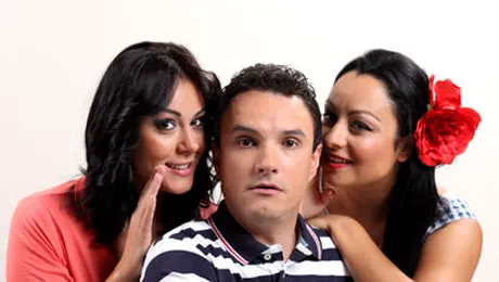 Mondenii au cont pe Twitter si Facebook