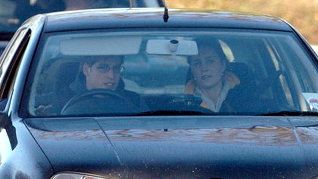 Printul William la volanul VW Golf