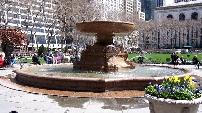 Fântâna Lowell, din Parcul Bryant