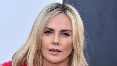 Charlize Theron: scenariul pentru sequelul „Old Guard” este gata. Filmările vor începe în 2022