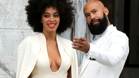 Solange Knowles, sora lui Beyonce, mireasă pe bicicletă