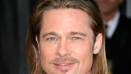 Brad Pitt, primul bărbat imaginea parfumului Chanel No.5