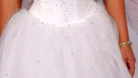 De ce a dat preotul o mireasă afară din biserica