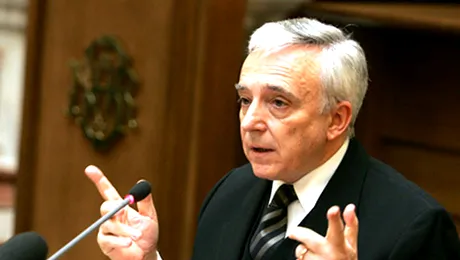 Isărescu: „România intră într-un ciclu de reducere a dobânzii”