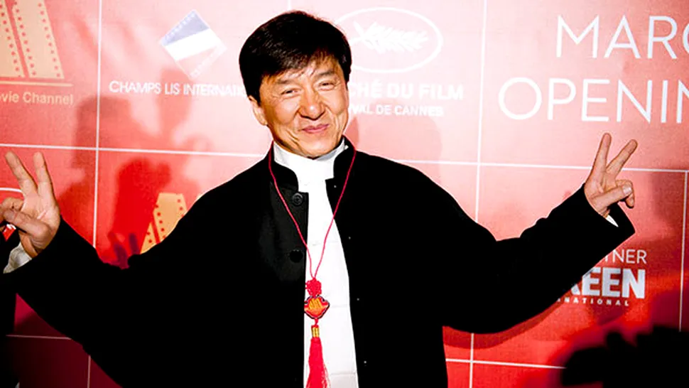  Incredibil  cum arată soţia lui Jackie Chan! (FOTO)