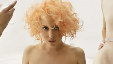 Ce inseamna de fapt videoclipul lui Lady Gaga – Bad Romance!