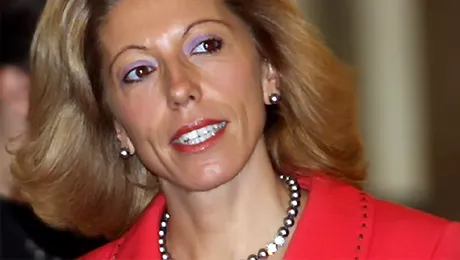 Elena Udrea a Bulgariei renunta la politica la varf!