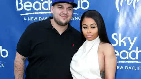 Detalii intime din viaţa fratelui vedetei Kim Kardashian în noua serie Rob & Chyna – FOTO