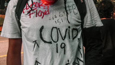 George Clooney spune că rasismul este „Pandemia noastră”