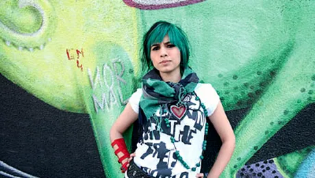 Alice – Fata cu părul verde de la MTV…