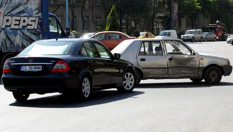 POZA ZILEI: Doi soferi din provincie au venit pana in Bucuresti ca sa se „pupe”