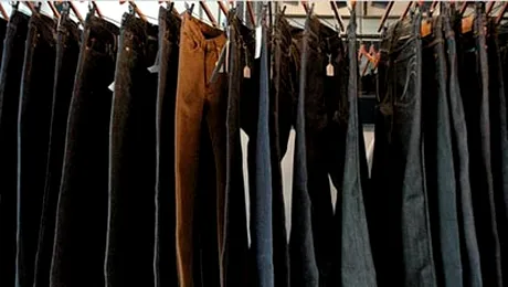 Milioane de persoane pastreaza perechea favorita de blugi