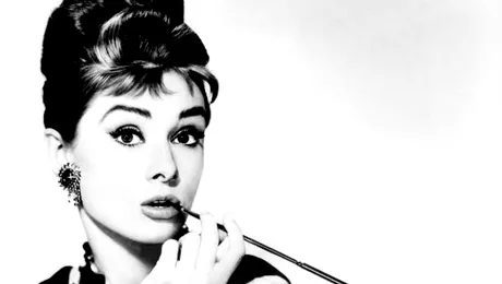 Audrey Hepburn, cea mai frumoasă femeie din ultimii 50 de ani